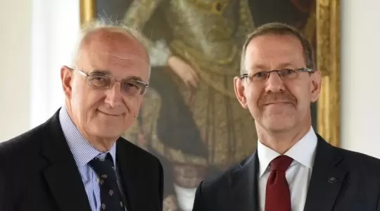 UW nawiązał współpracę z Uniwersytetem w Cambridge 