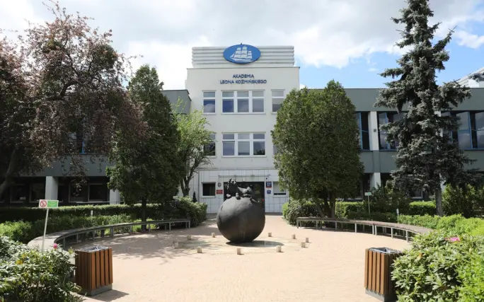 Uczelnie prywatne w Warszawie