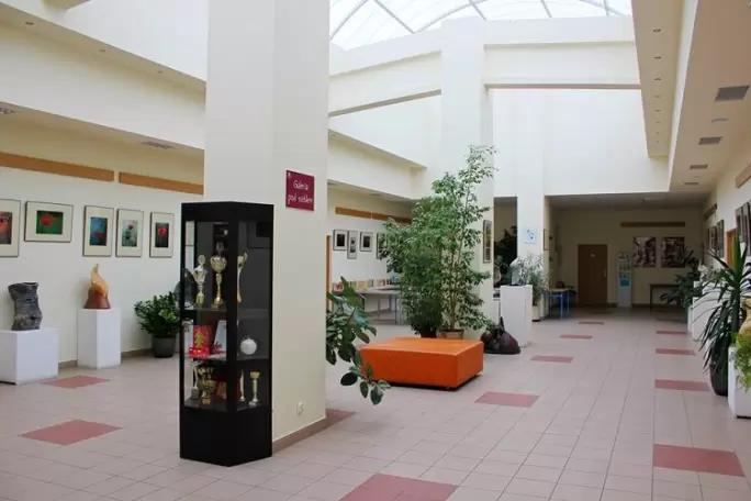 Europejska Uczelnia Społeczno-Techniczna (EUST) im. Sługi Bożego Roberta Schumana w Radomiu