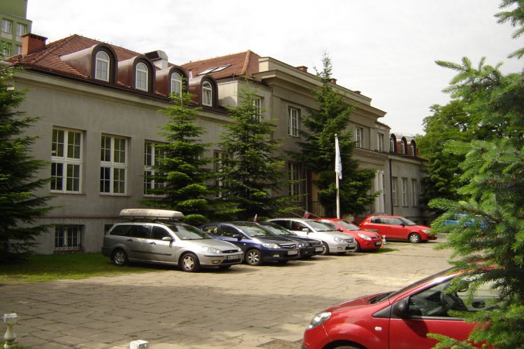 Warszawska Szkoła Zarządzania - Szkoła Wyższa (WSZ-SW)