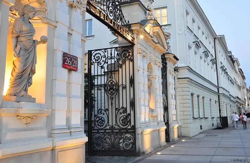 Uniwersytet Warszawski (UW)