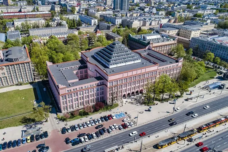 Szkoła Główna Handlowa w Warszawie (SGH)